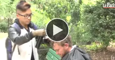 Un coiffeur Nantais profite de ses vacances à Paris pour coiffer des SDF !