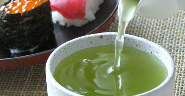 Sushis et thé vert, le secret de la longévité
